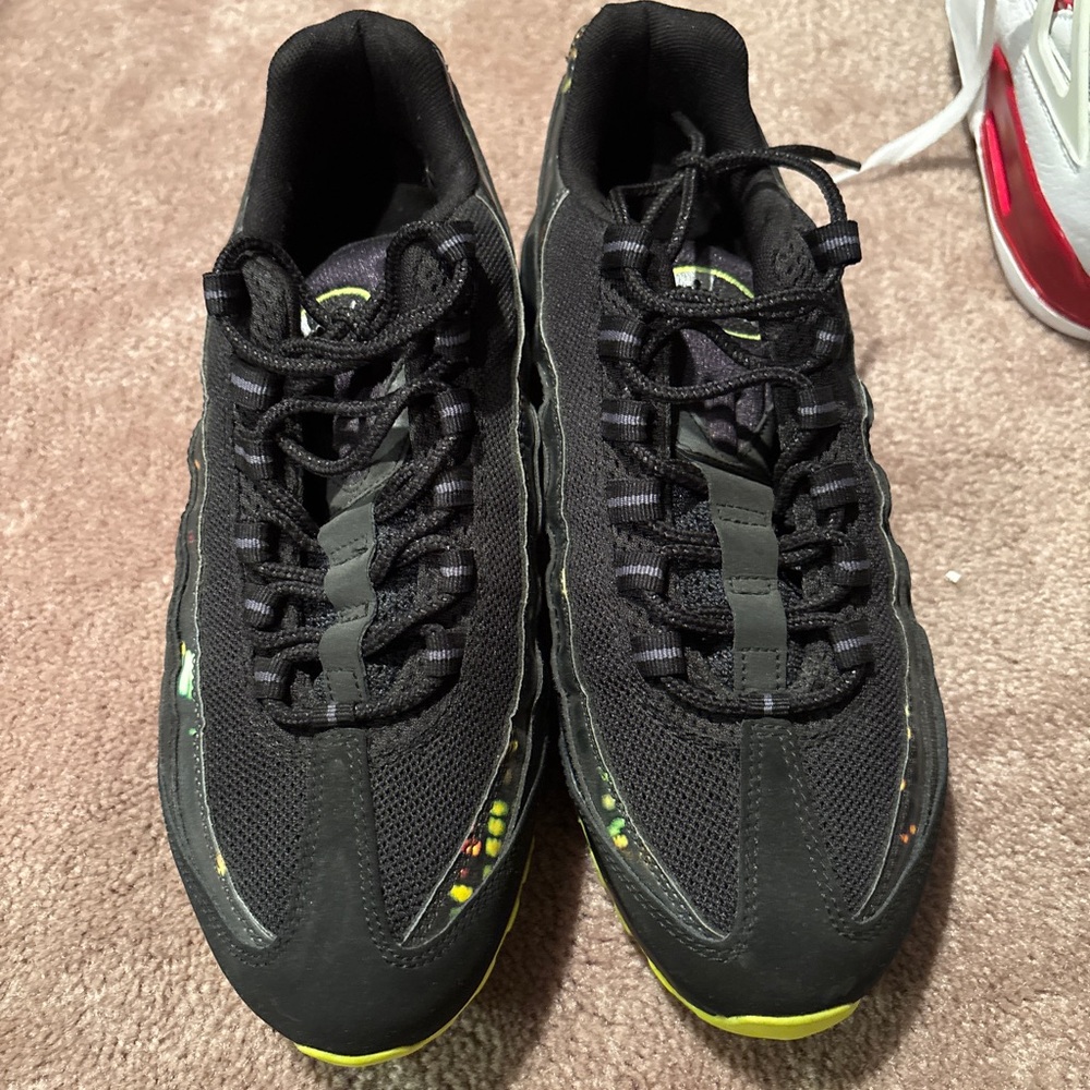Nike Black and Neon Green Men's Sneakers